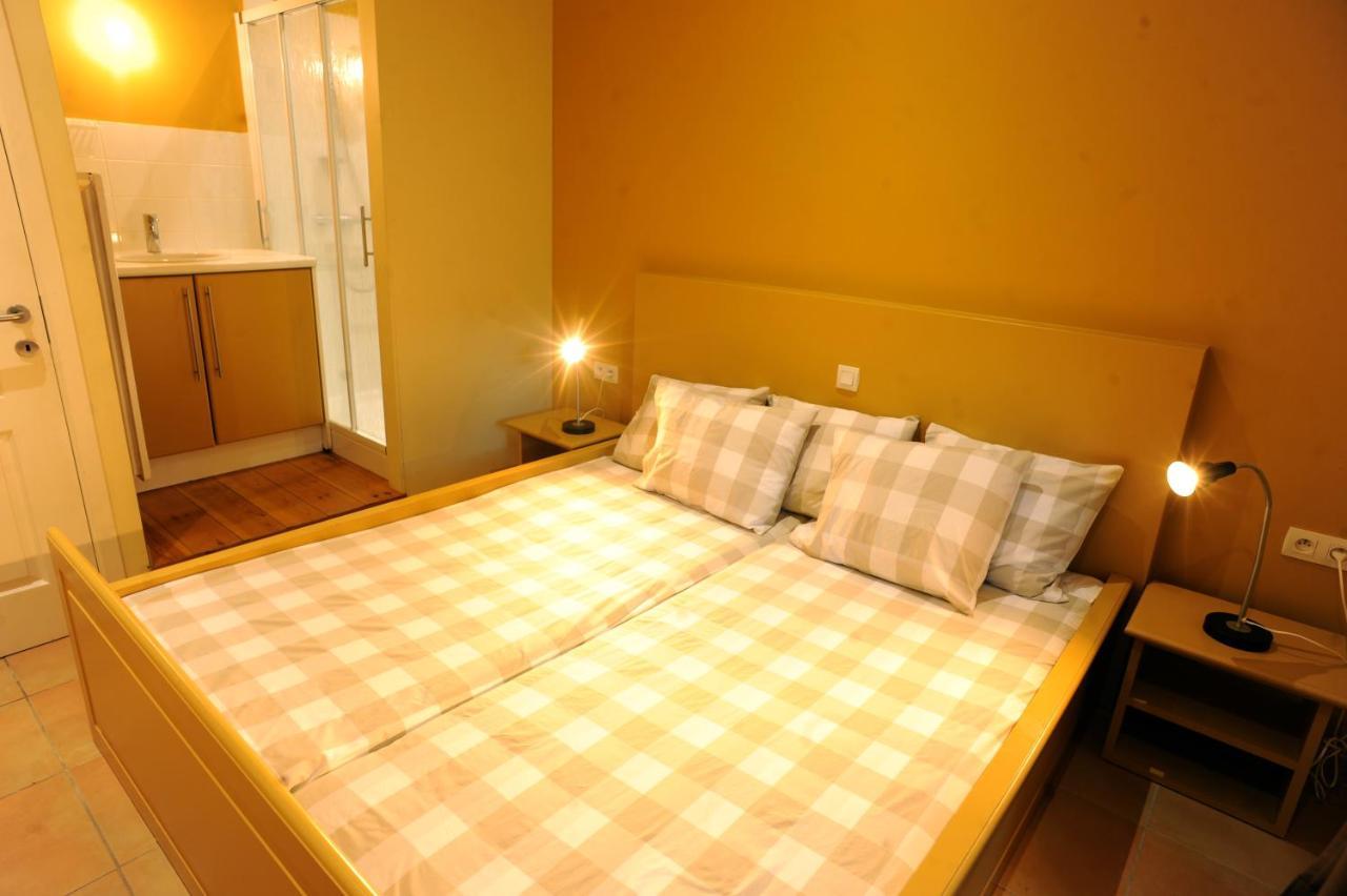 Bed and Breakfast La Papeterie De Corbes Экстерьер фото